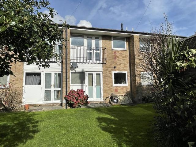 Flat for rent in Clapham, West Sussex