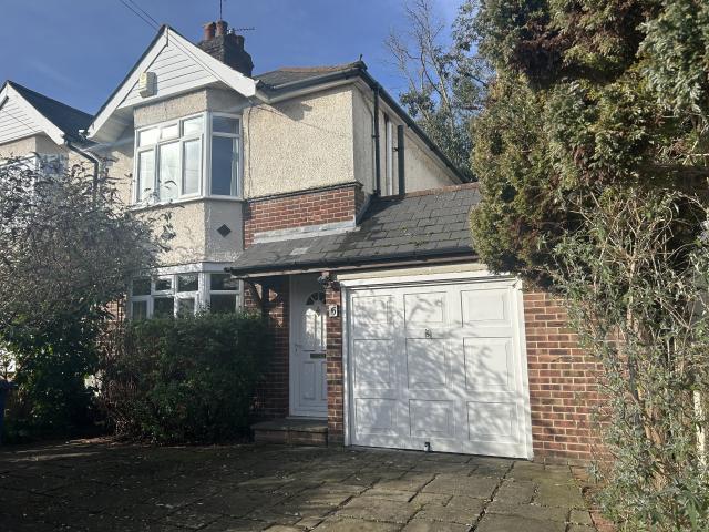 Flat for rent in Cowley Airfield, The Slade