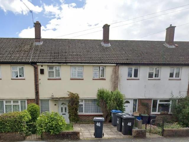 Flat for rent in London Borough of Croydon, Selsdon