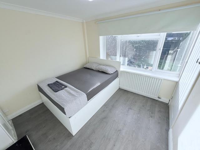 Flat for rent in Chingford, Greater London