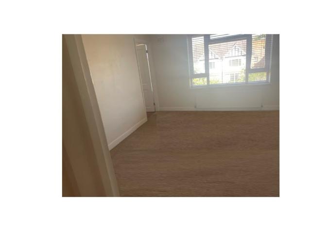 Flat for rent in Friern Barnet, Greater London