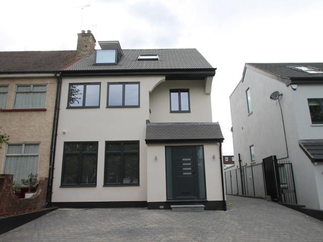 Flat for rent in Friern Barnet, Greater London