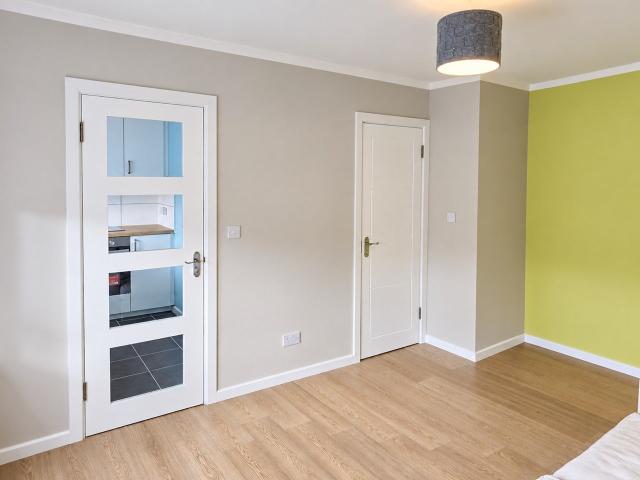 Flat for rent in London Borough of Barnet, Greater London