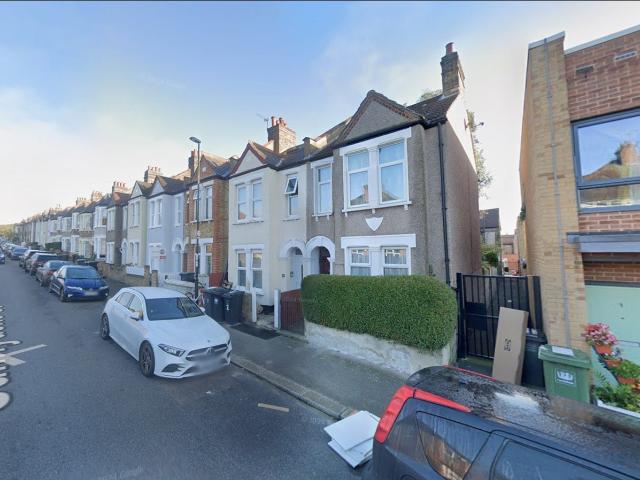 Flat for rent in London Borough of Bexley, Greater London