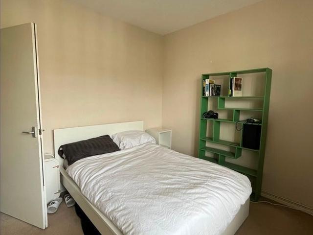 Flat for rent in London Borough of Hammersmith and Fulham, Greater London