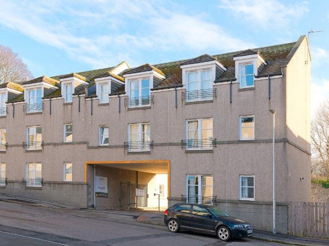 Flat for rent in Ballindoch, Scotland