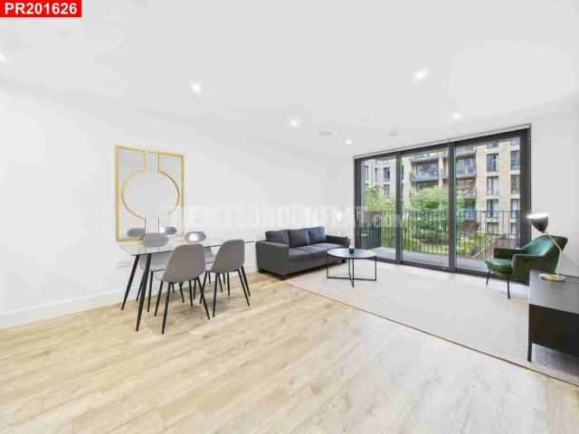 Flat for rent in Birch Green, Lower Halliford