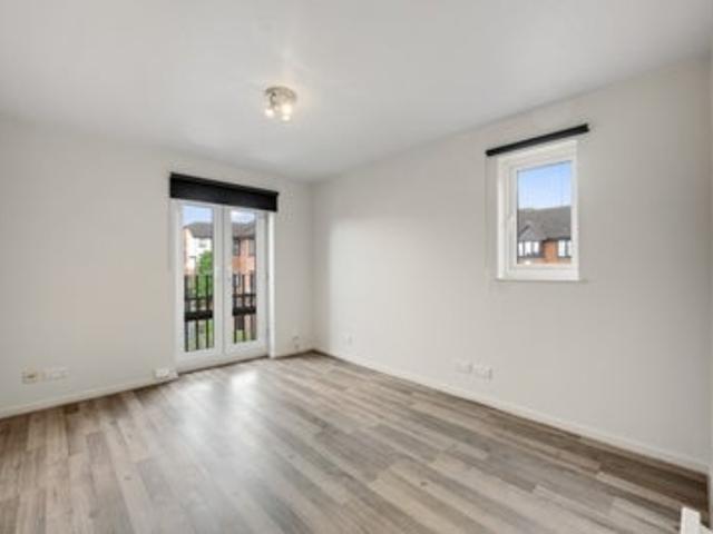Flat for rent in London Borough of Southwark, Greater London