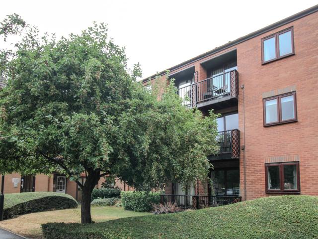 Flat for rent in Haddon, East Midlands