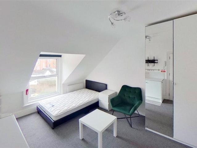 Flat for rent in Southsea, Portsmouth