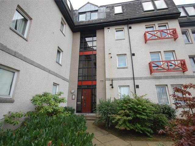 Flat for rent in Ballindoch, Scotland
