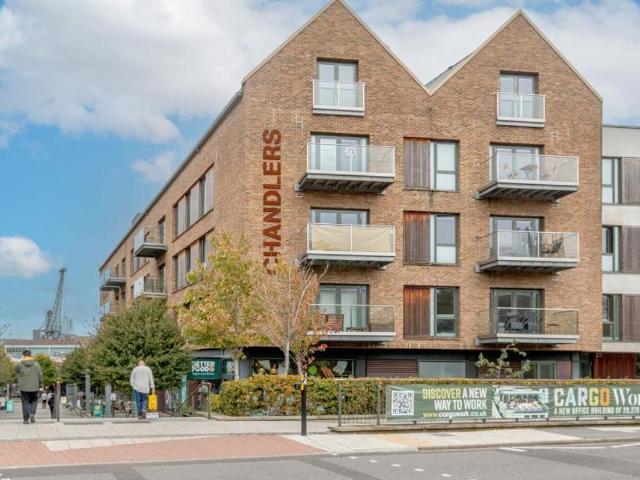 Flat for rent in Wapping Wharf, Bristol
