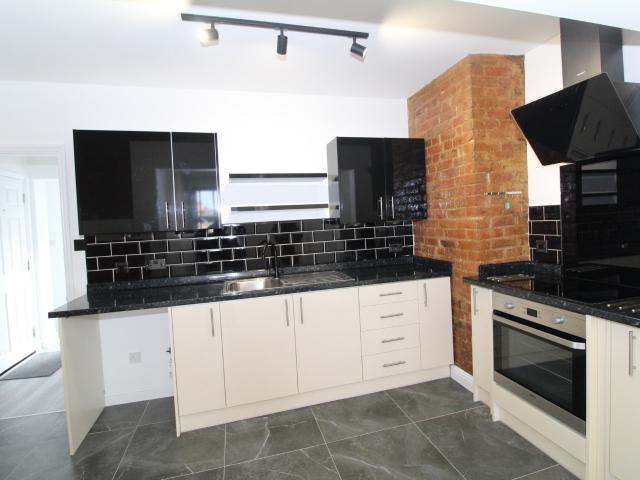 Flat for rent in Brompton, Gillingham