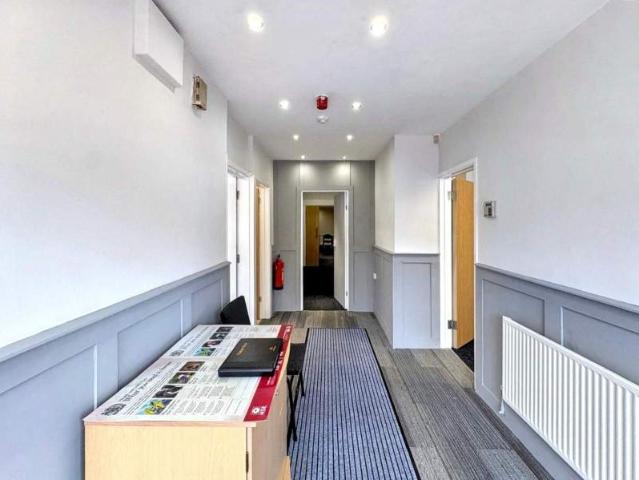 Flat for rent in Ystrad, Ton Pentre
