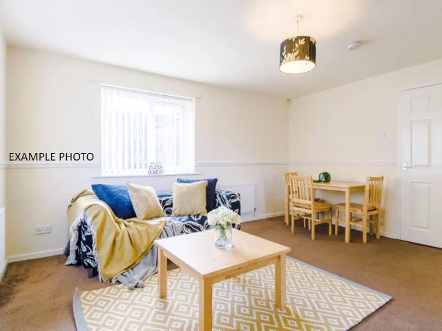 Flat for rent in Charlestown, Salford