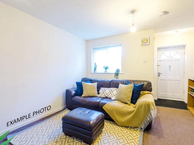 Flat for rent in Charlestown, Salford