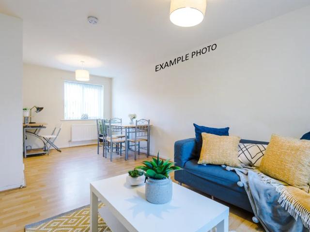 Flat for rent in Charlestown, Salford