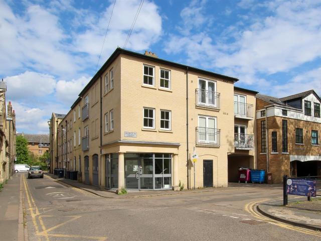Flat for rent in Arbury, Cambridgeshire