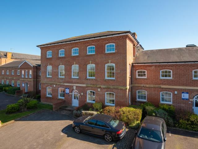 Flat for rent in Martyrs Field, The Bridge