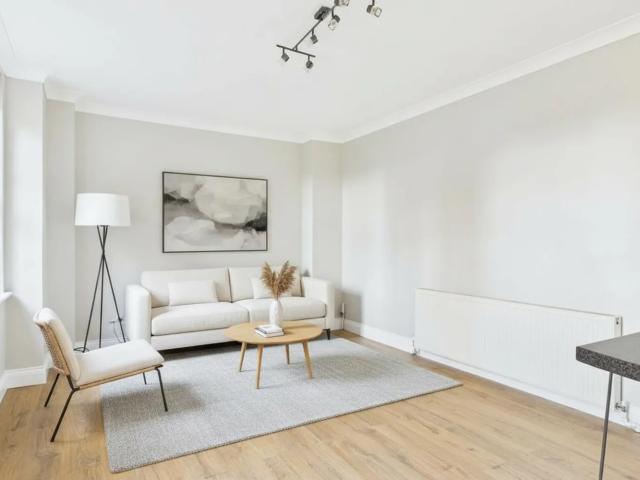 Flat for rent in Shooters Hill, Greater London