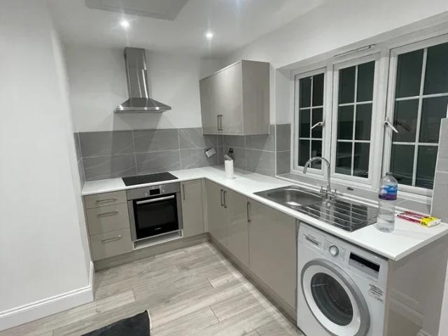 Flat for rent in Slough