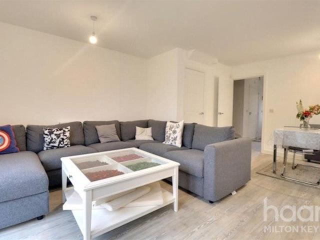 Flat for rent in Eagle Farm, Wavendon