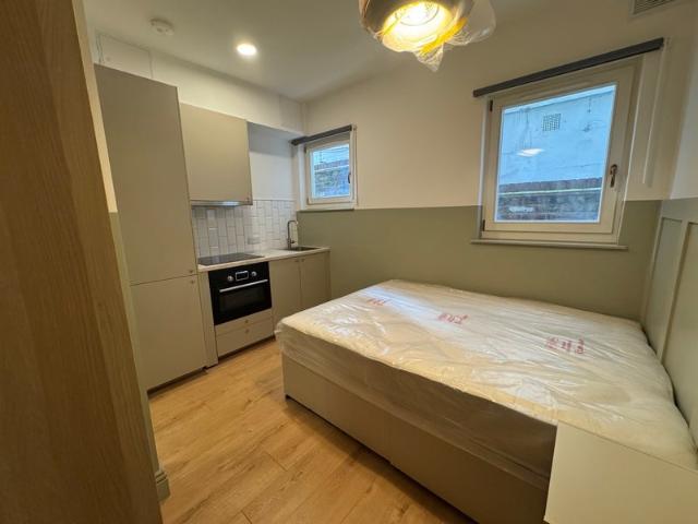 Flat for rent in London Borough of Hammersmith and Fulham, Greater London
