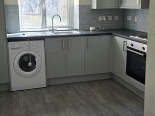 Flat for rent in Pont-y-waun, Crosskeys