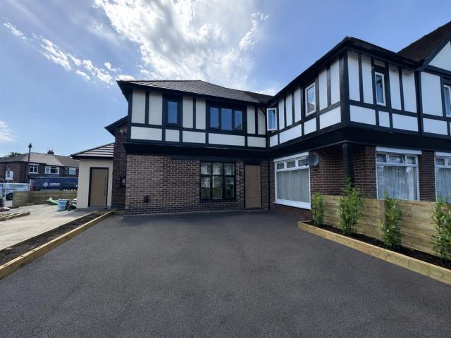 Flat for rent in Cheadle, Greater Manchester