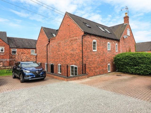 Flat for rent in Kettlebrook, Isle Of Man