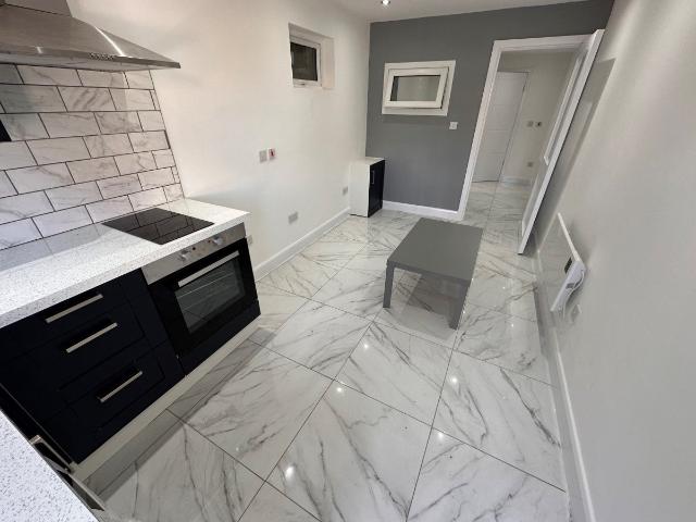 Flat for rent in London Borough of Hillingdon, Greater London