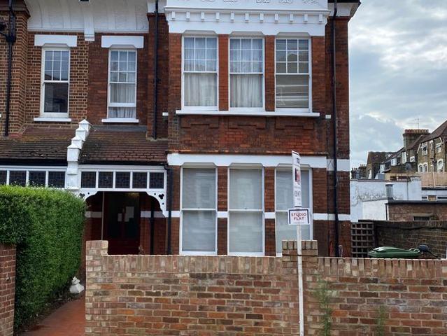 Flat for rent in Streatham, Greater London