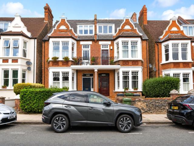 Flat for rent in Streatham, Greater London