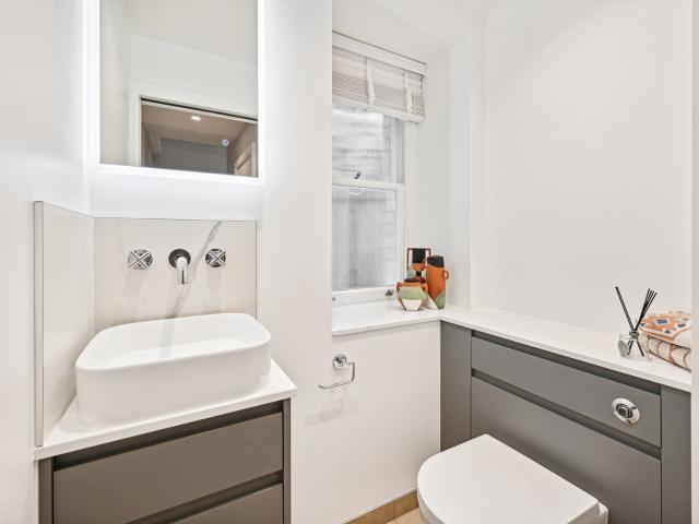 Flat for rent in South Kensington, Greater London