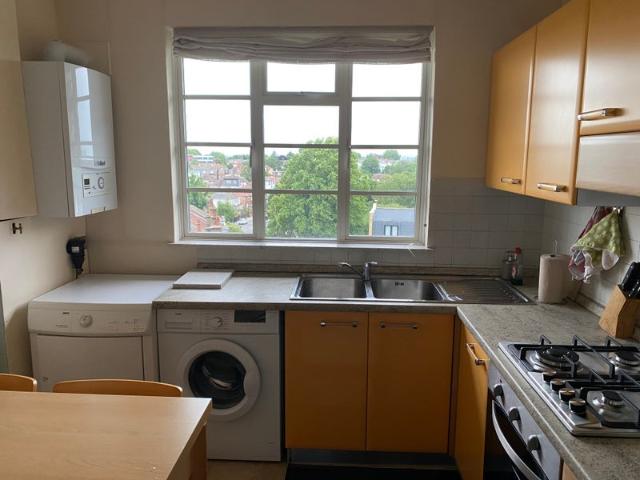 Flat for rent in Streatham Hill, Greater London