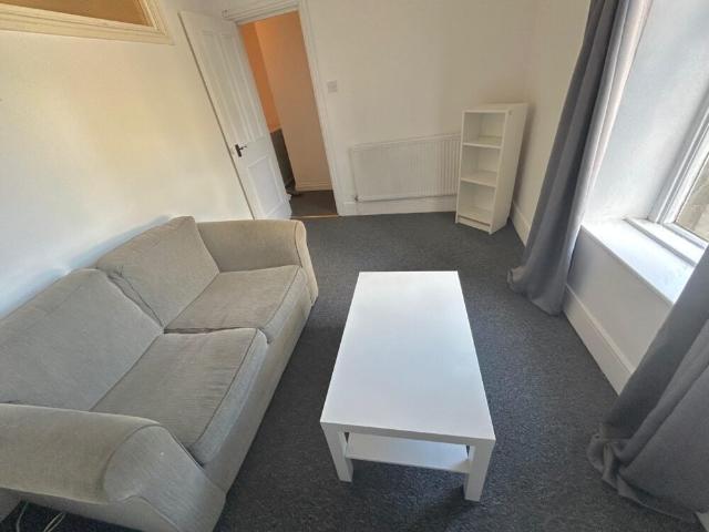 Flat for rent in Falcon Lodge, Wales
