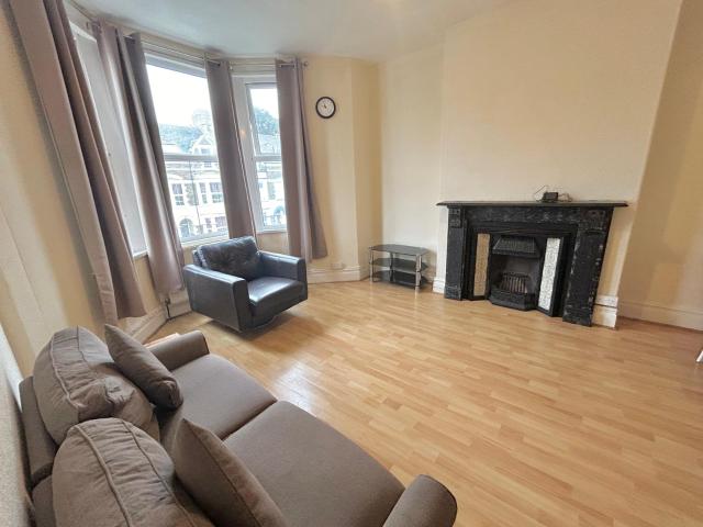 Flat for rent in Maindy, Cardiff