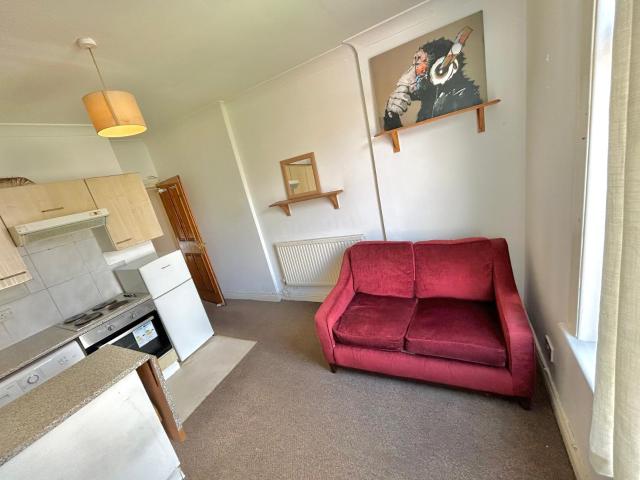 Flat for rent in Maindy, Cardiff