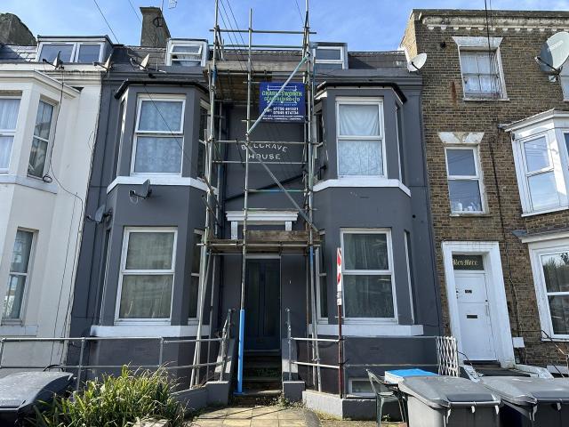 Flat for rent in Cliftonville West, Acol