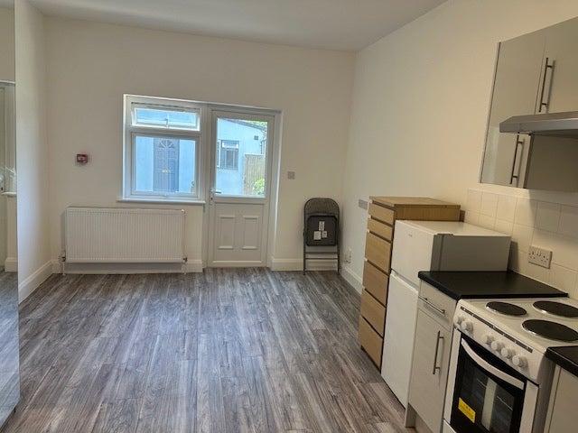 Flat for rent in Temple Fortune, Greater London
