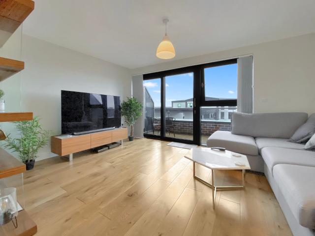 Flat for rent in Victoria Riverside, Leeds