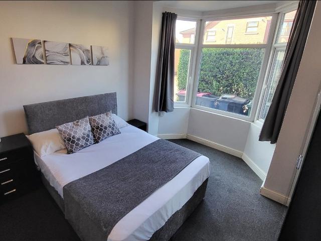 Flat for rent in Rawmarsh, Parkgate