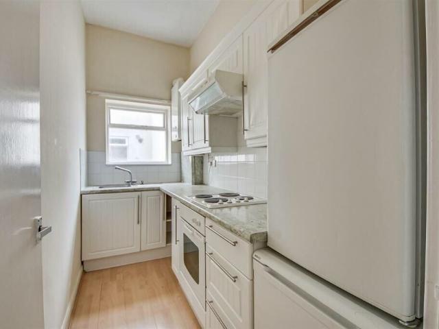 Flat for rent in Southport, Meols Cop