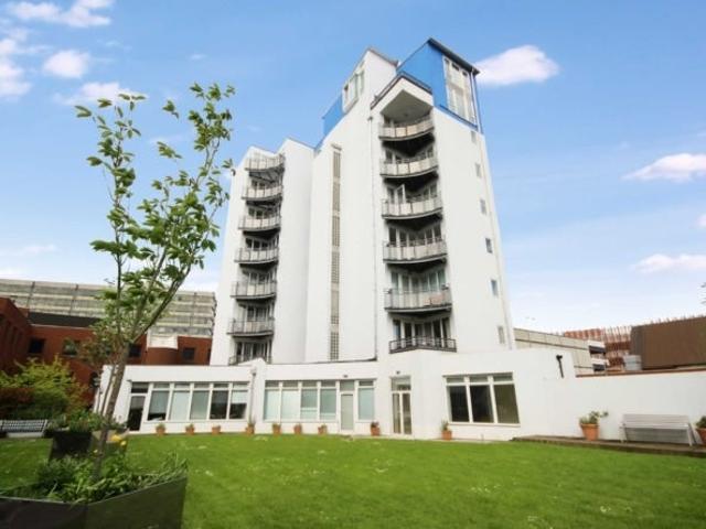 Flat for rent in Old Town, Swindon