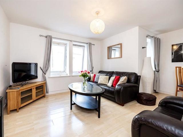Flat for rent in Trafford Park, Greater Manchester