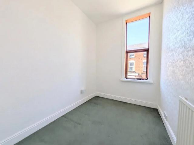 Flat for rent in Southport, Sefton