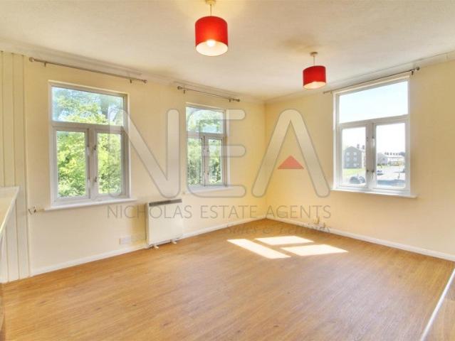Flat for rent in Reading