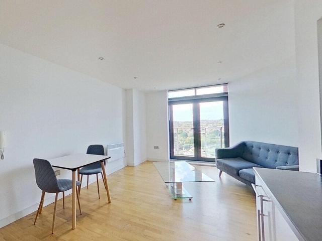 Flat for rent in Holbeck, Leeds