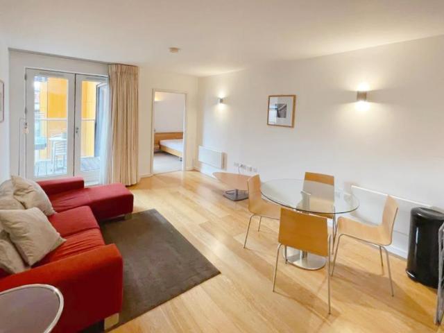 Flat for rent in New Cross, Manchester