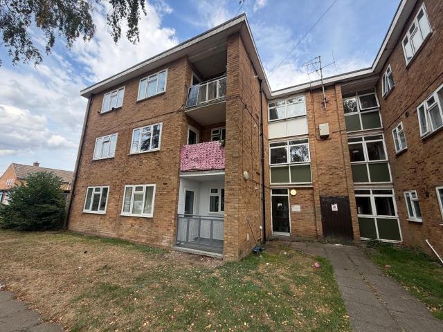 Flat for rent in Solihull Lodge, West Midlands